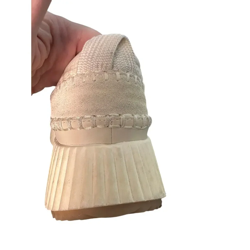Dolce Vita Dolen sneakers in a cream woven knit material Size 10